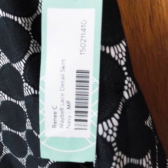 BNWT Renee C Maybell Lace Skirt Navy and White Size M Petite Stitch Fix Size MP - Picture 3 of 3